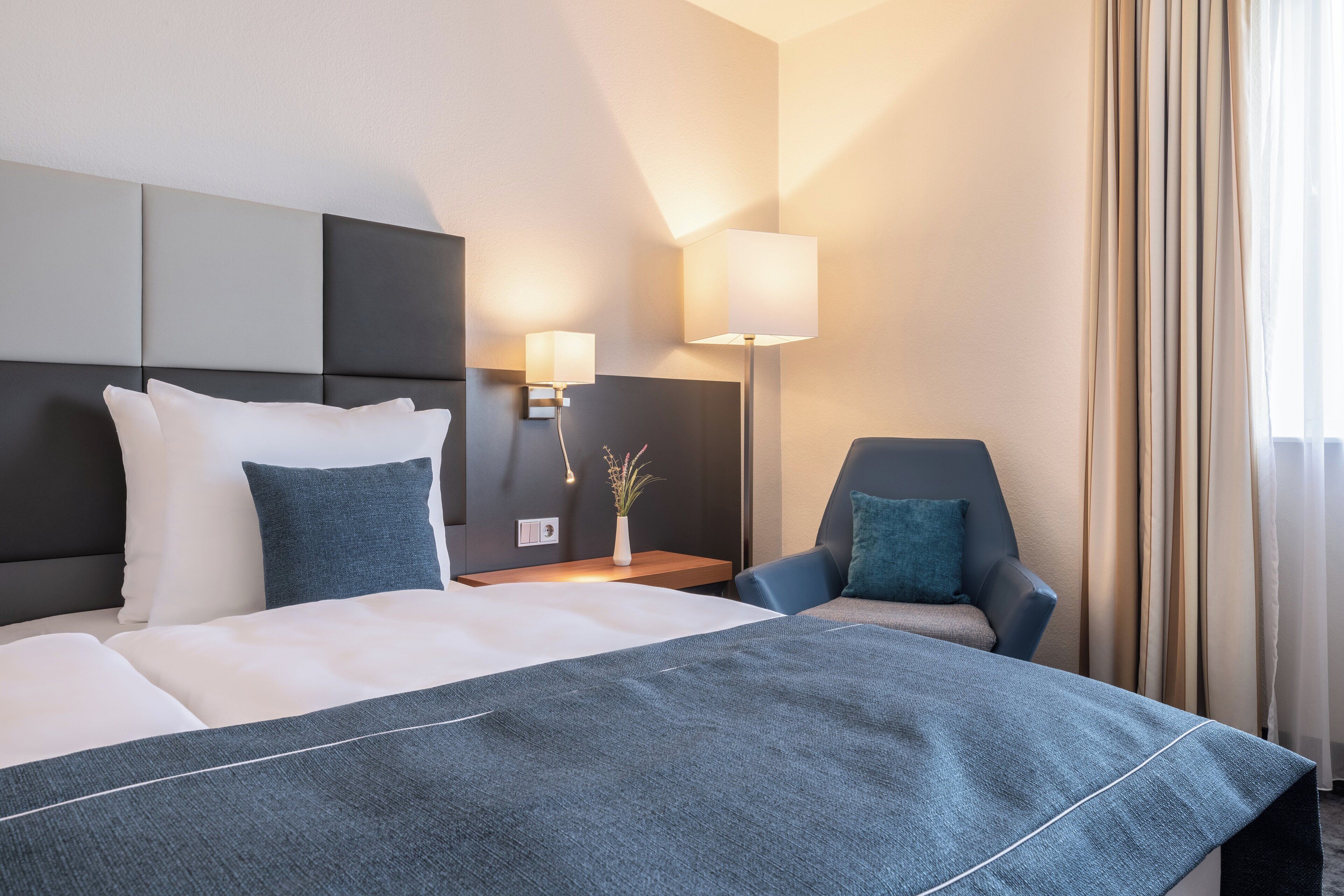 Hypoallergeen beddengoed, een kluis op de kamer, een bureau