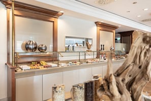 Daily buffet breakfast (EUR 19 per person)