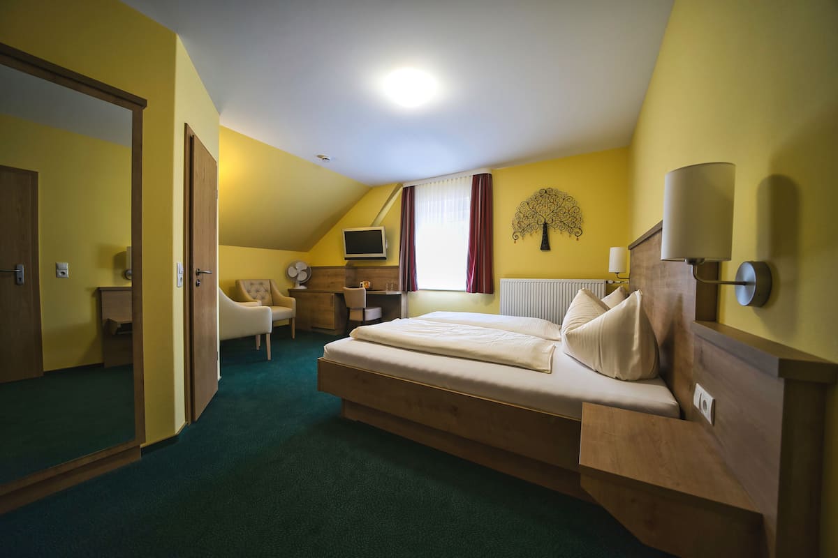 double room | premium bedding, minibar, in-room safe, individually decorated