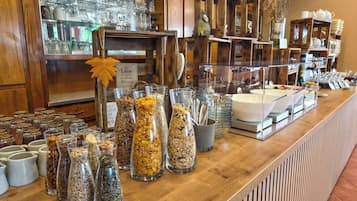 Colazione a buffet inclusa, servita tutte le mattine