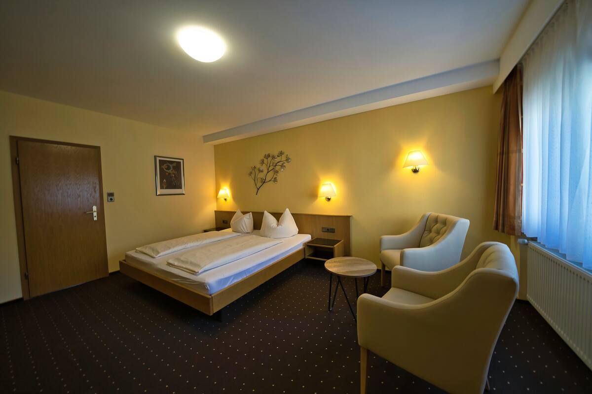double room | premium bedding, minibar, in-room safe, individually decorated