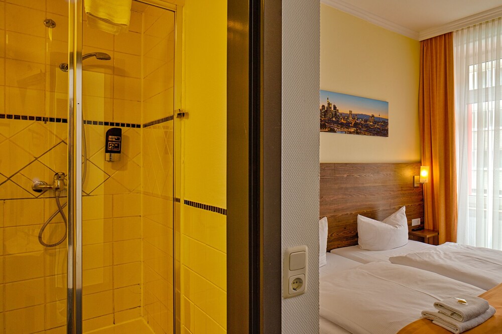 Hotel Little Paris