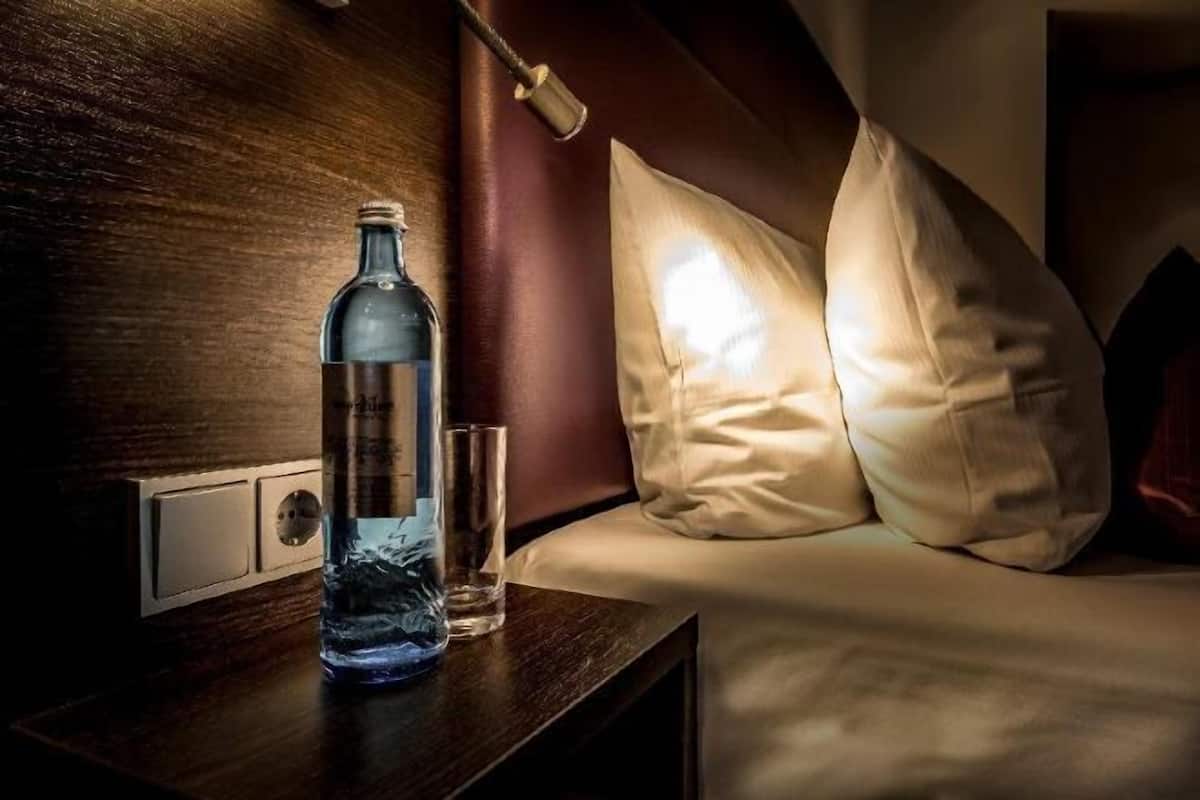 Minibar, in-room safe, desk, soundproofing