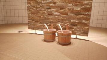Couples treatment room(s), sauna, steam room, body treatments