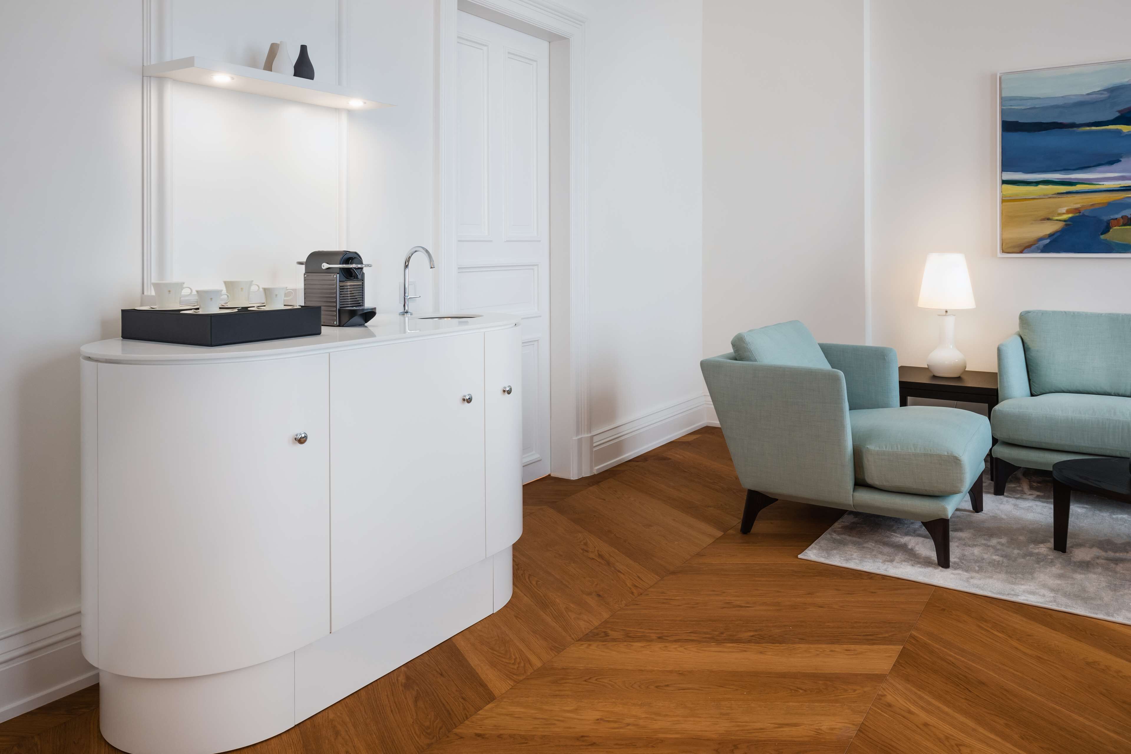 premium bedding, down duvets, minibar, in-room safe