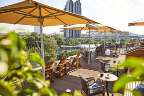 3 間酒吧/酒廊、天台酒吧