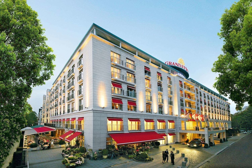 5 Star Hotels