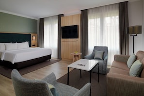 Junior-Suite, 1 King-Bett und Schlafsofa