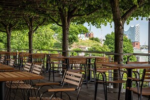 Terrasse au soleil