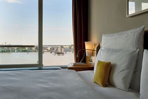 Suite, 1 Doppelbett, Flussblick