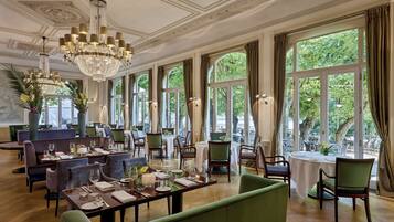 2 restaurants, lunch, dinner, brunch served; French cuisine