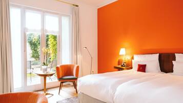 1 bedroom, premium bedding, pillow-top beds, minibar