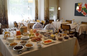 Breakfast buffet