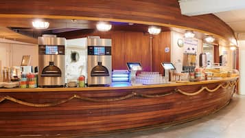 Daily buffet breakfast (EUR 11.90 per person)