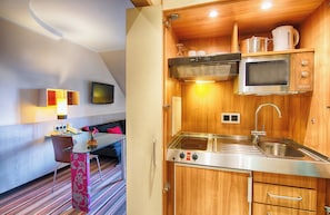 In-room safe, desk, free WiFi, bed sheets