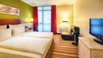 Comfort Room | In-room safe, desk, free WiFi, bed sheets