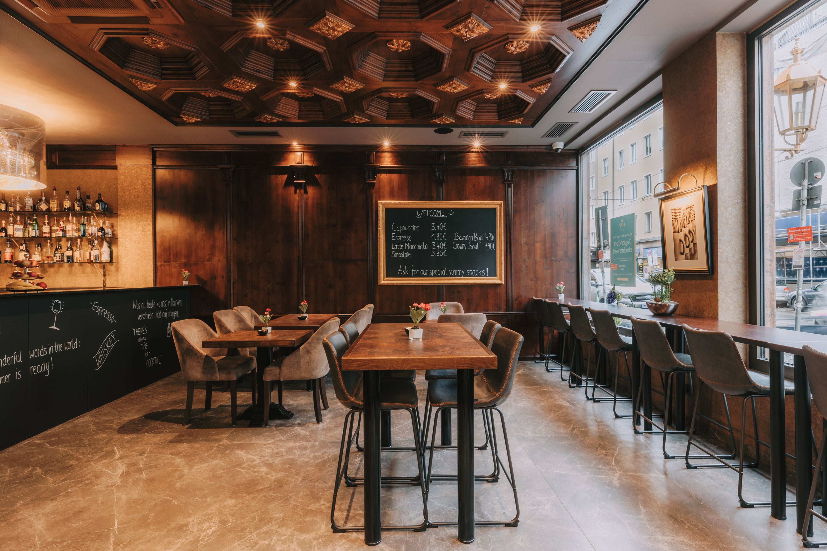 Photo - KING's Hotel First