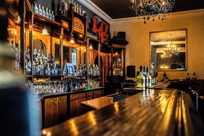 Bar (en la propiedad)