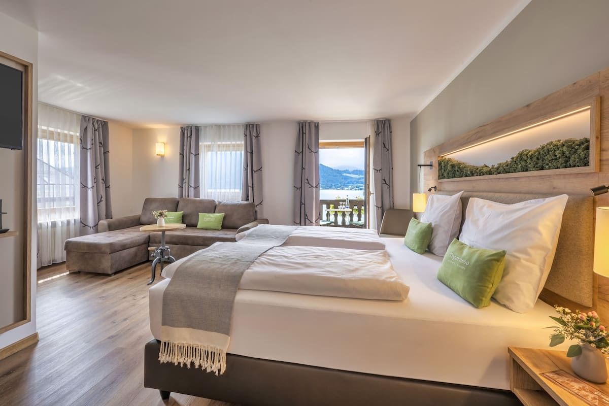 double room, lake view | premium bedding, soundproofing, free wifi, bed sheets