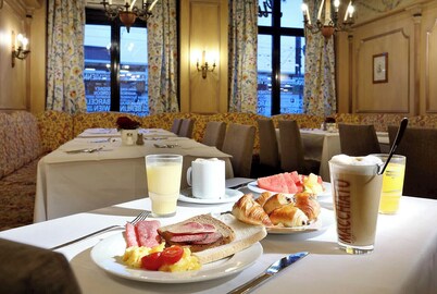 Regent Hotel