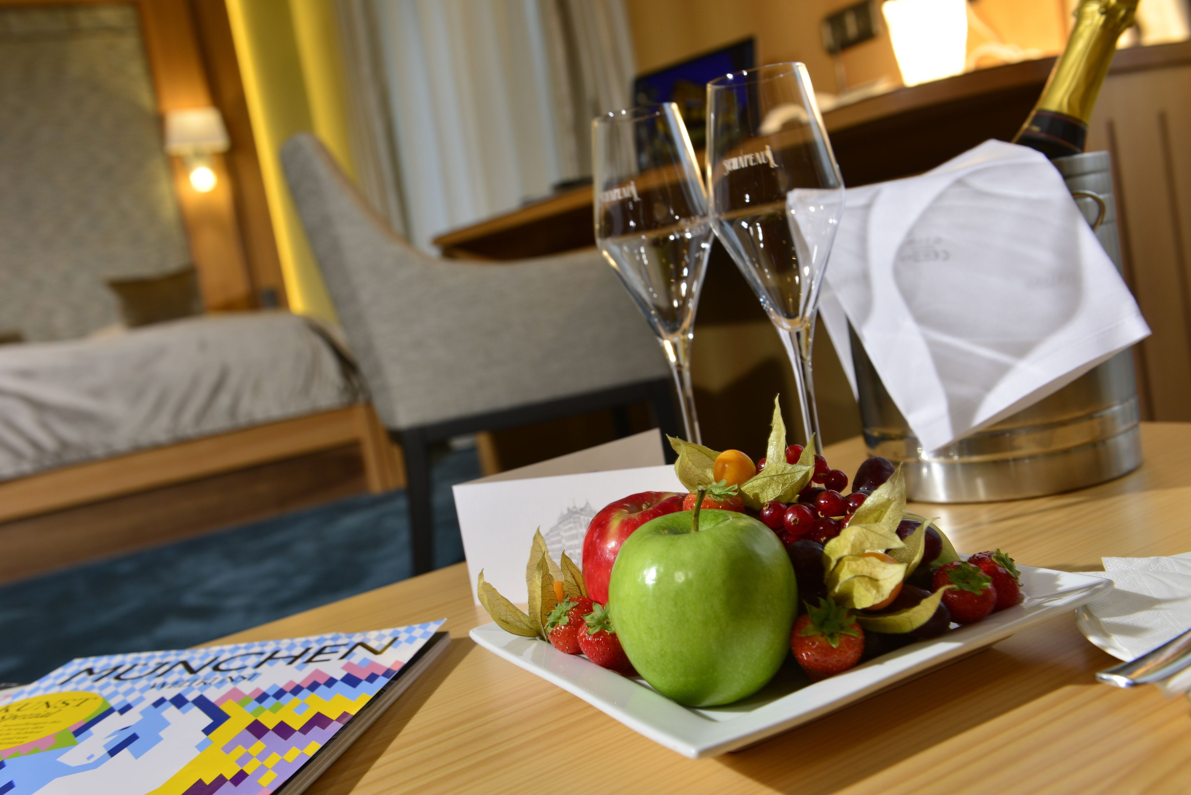 deluxe double room | 1 bedroom, free minibar, in-room safe, desk