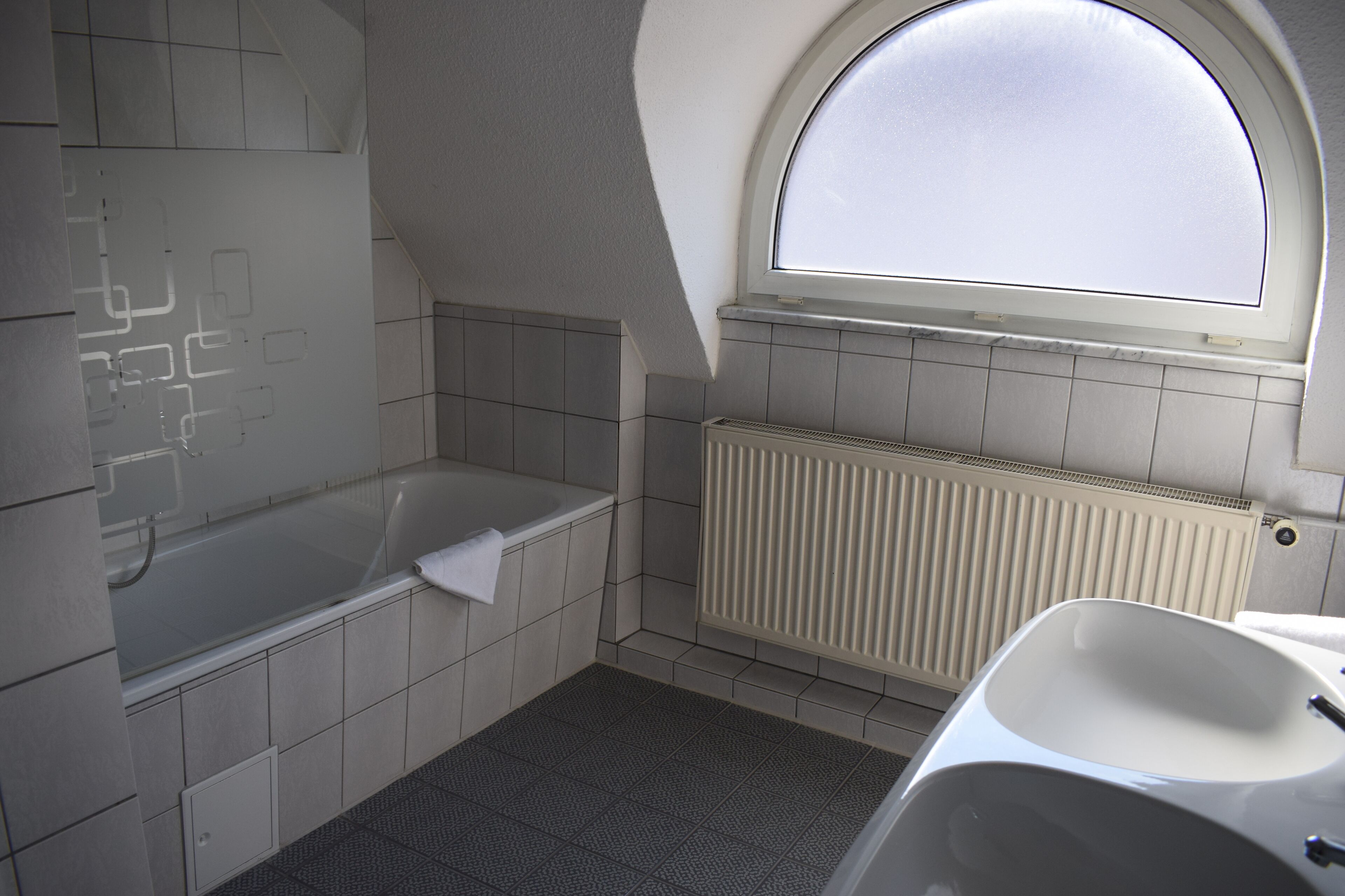 junior suite | deep-soaking bathtub