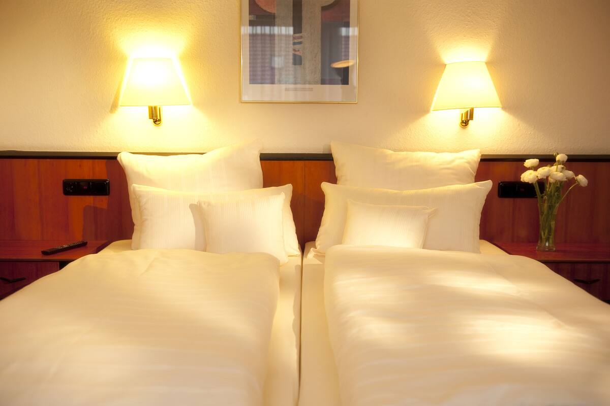 1 bedroom, hypo-allergenic bedding, minibar, in-room safe