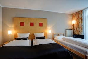 Literie hypoallergénique, lit avec matelas à plateau-coussin