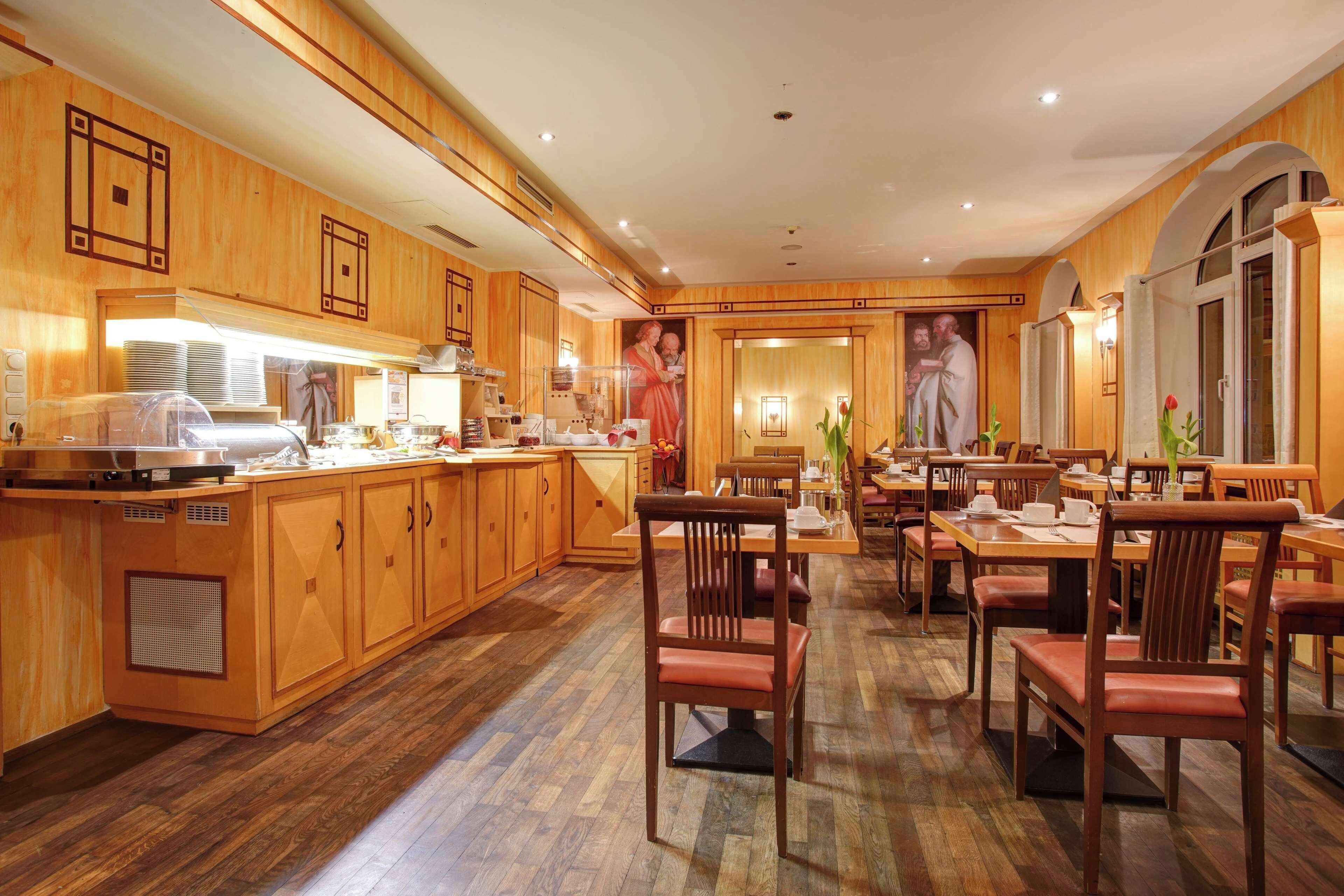 Daily buffet breakfast (EUR 14.90 per person)