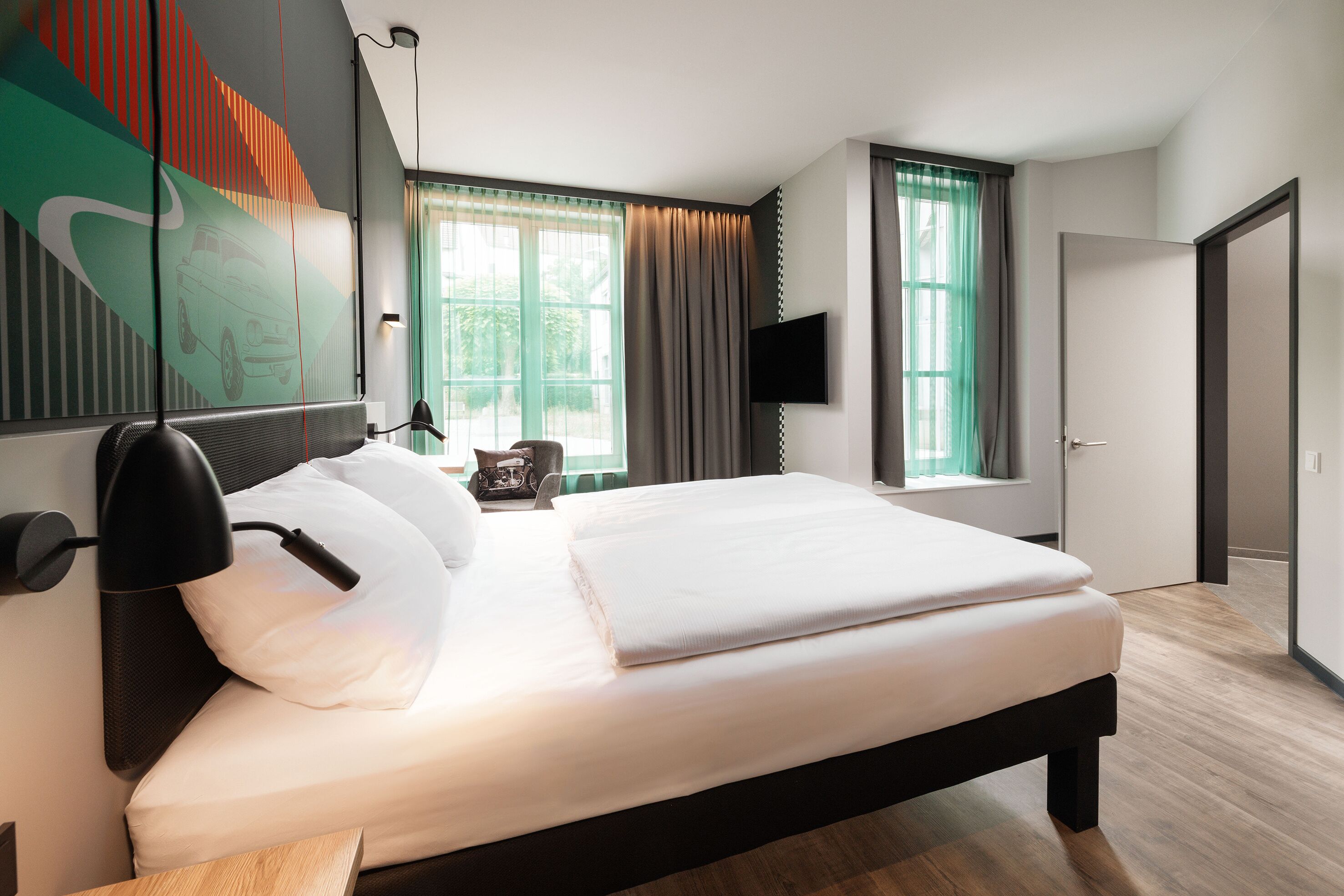 Standard Room, 1 Double Bed, Accessible | Desk, laptop workspace, blackout drapes, soundproofing