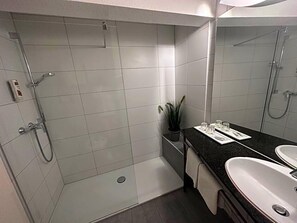 Soundproofing, free WiFi - Hogh Heilbronn (Heilbronn)