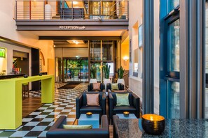 Lobby - nestor Hotel Stuttgart-Ludwigsburg (Ludwigsburg)