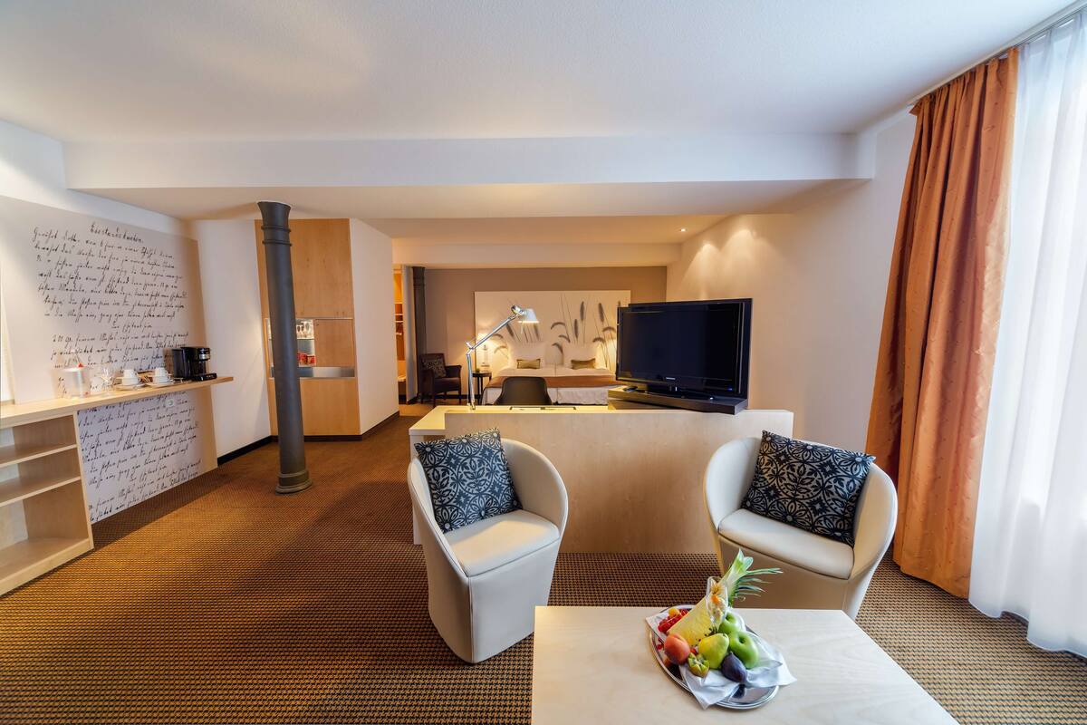 Superior Double Room | In-room safe, desk, laptop workspace, blackout drapes