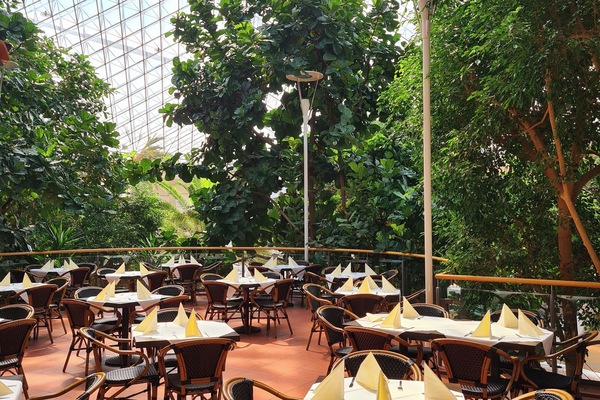 Tägliches Frühstücksbuffet gegen Gebühr