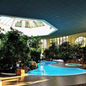 Sauna, hot tub, steam room - Eventhotel Pyramide (Voesendorf)