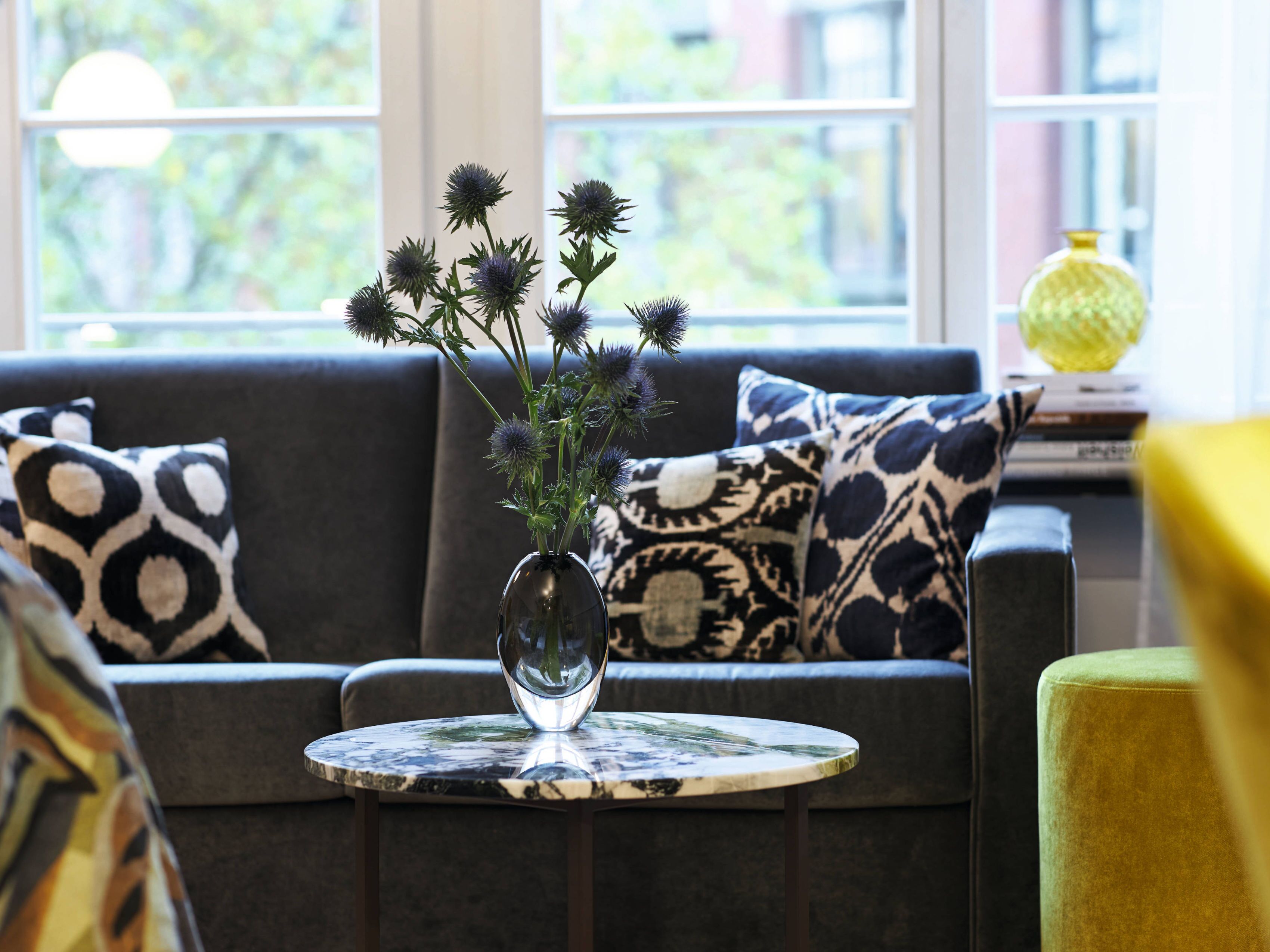 Prestige | 起居區 | 55-吋智慧型電視、有線頻道、Netflix、串流服務