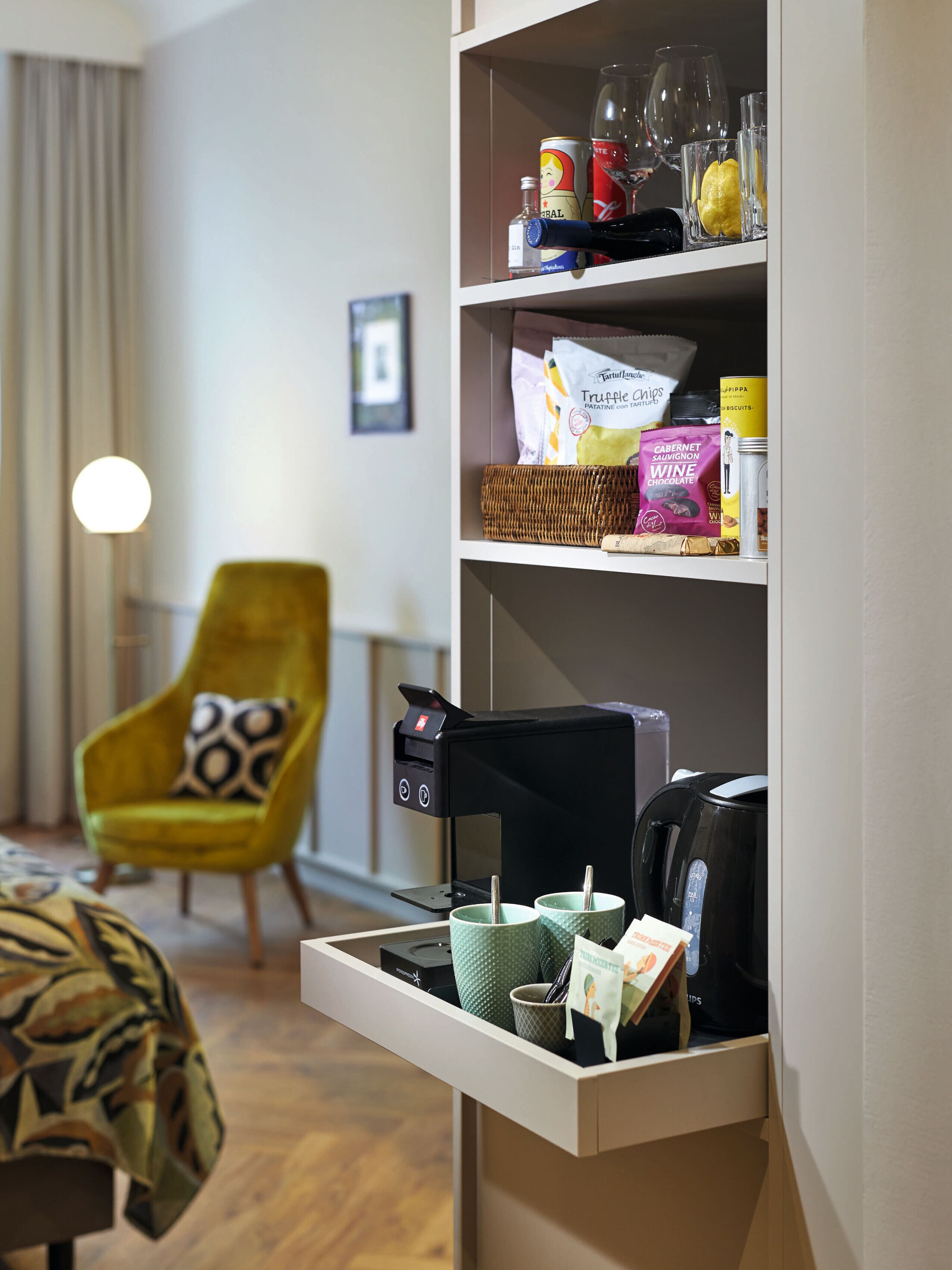 premium room | coffee and/or coffee maker