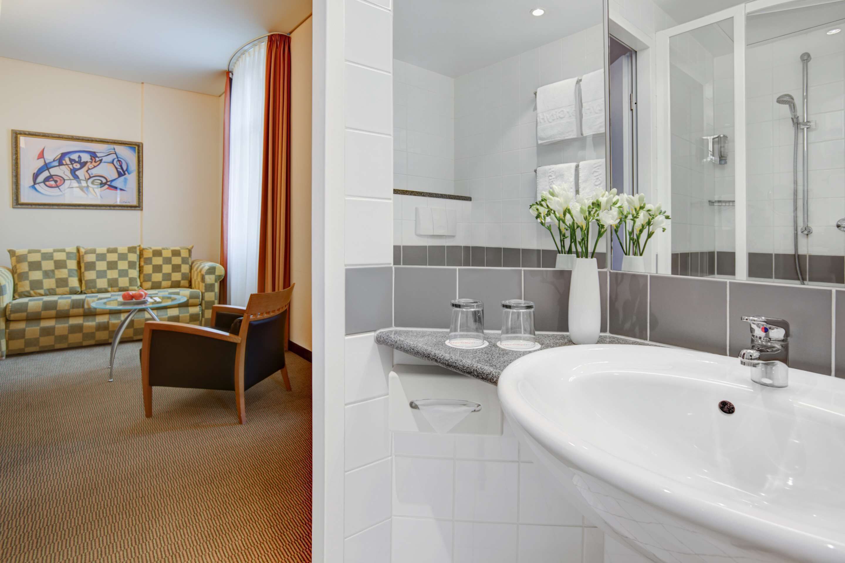 studio | hypo-allergenic bedding, in-room safe, desk, soundproofing