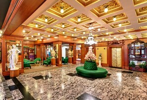 Lobby - The Ambassador, Mumbai (Mumbai)