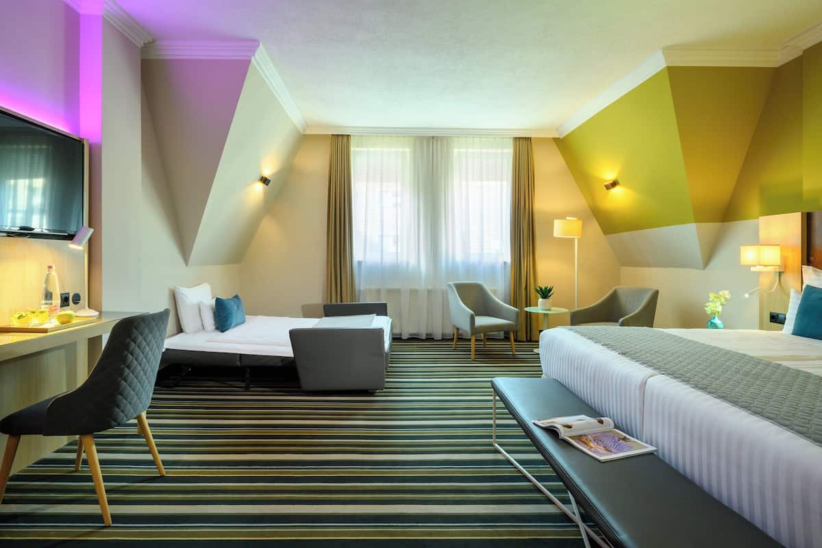 Superior Triple Room | In-room safe, desk, laptop workspace, iron/ironing board