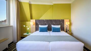 In-room safe, desk, laptop workspace, iron/ironing board