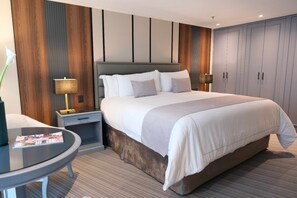 Egyptian cotton sheets, premium bedding, down comforters, pillowtop beds