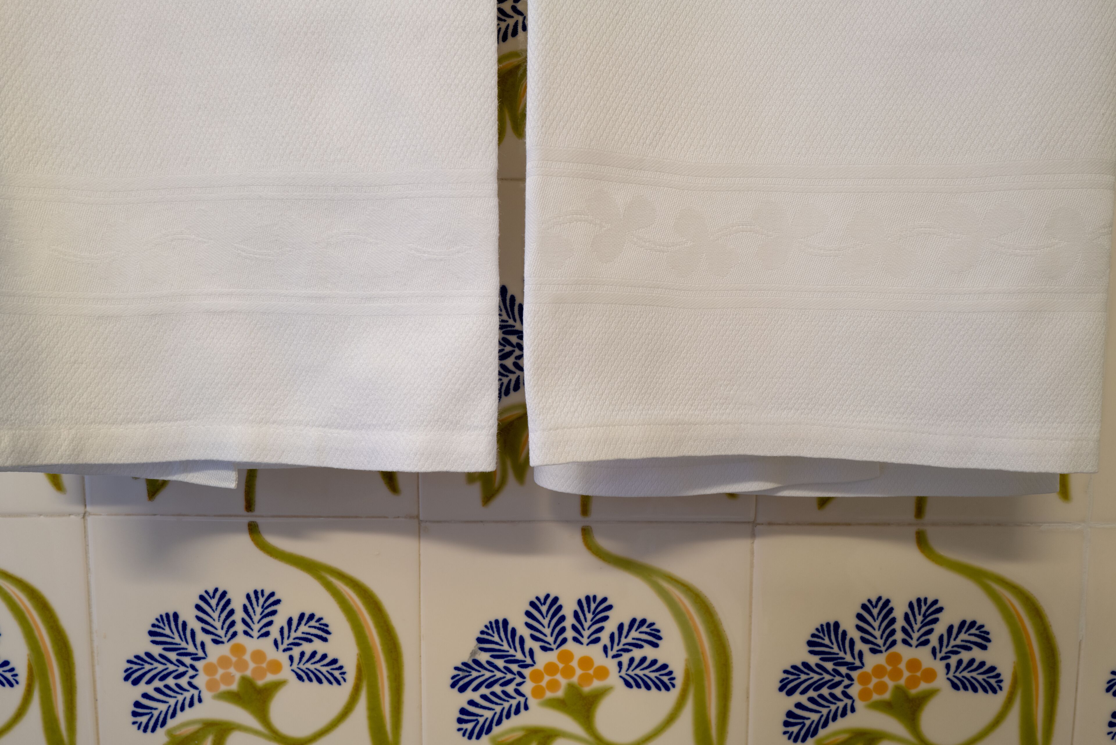 shower, free toiletries, hair dryer, bidet