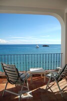 วิวริมน้ำ