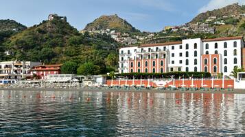 Bagian depan properti