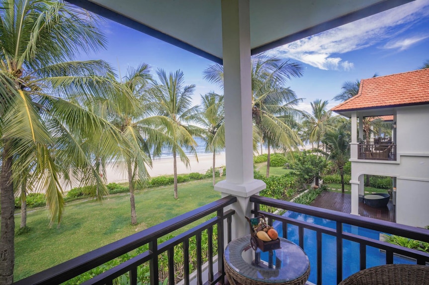 furama pool villa đà nẵng