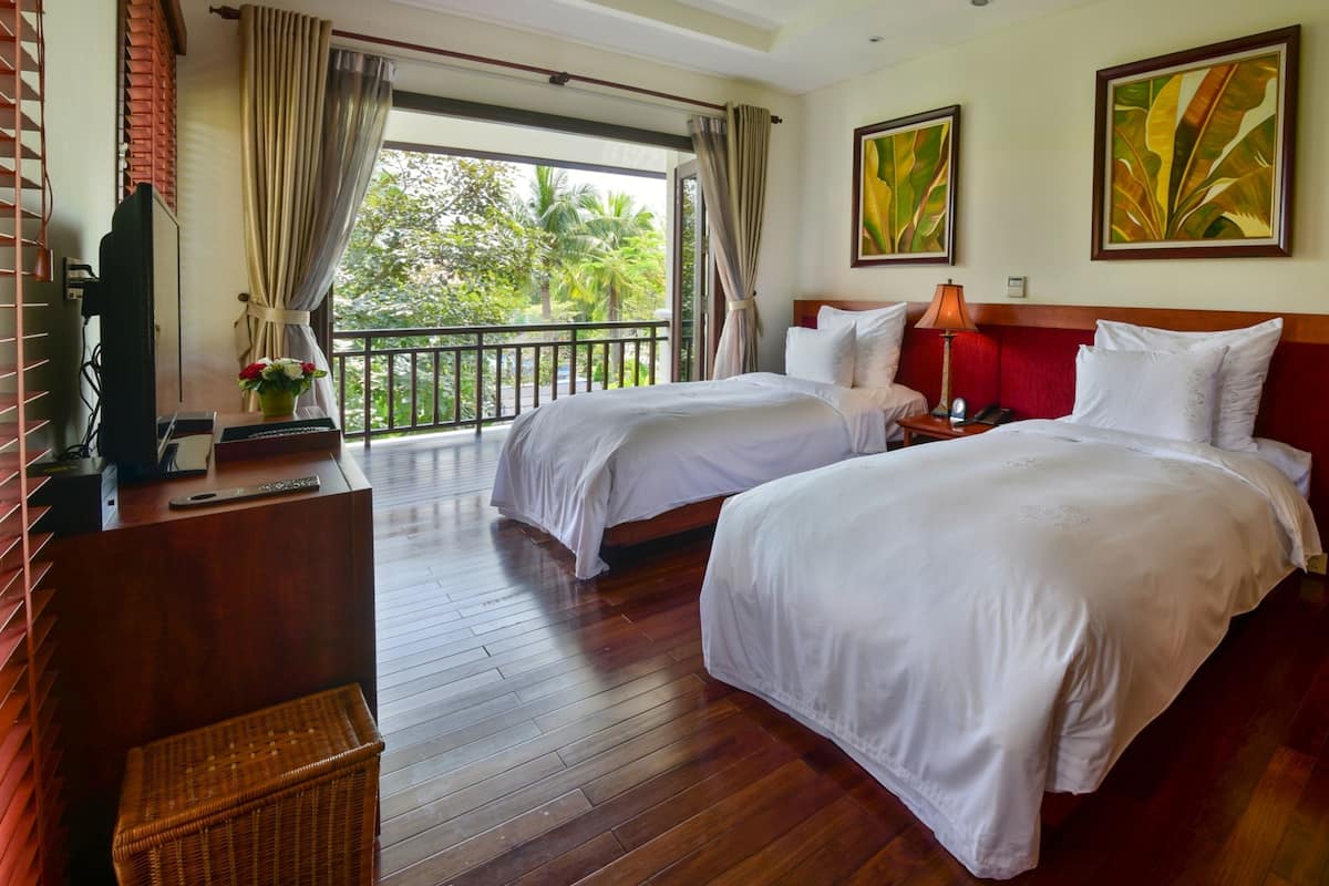 Vila, 3 kamar tidur, kolam renang pribadi | Seprai premium, minibar, brankas, dan meja kerja