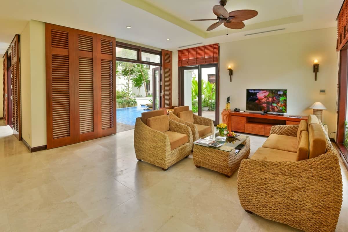 Vila, 1 quarto, piscina particular | 1 quarto, roupas de cama premium, frigobar, cofres nos quartos