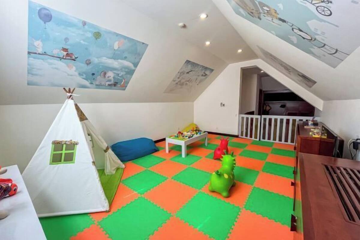 Children’s area