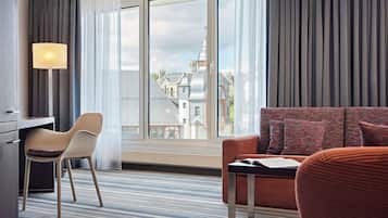 Comfort Double Room | 1 bedroom, hypo-allergenic bedding, minibar, in-room safe